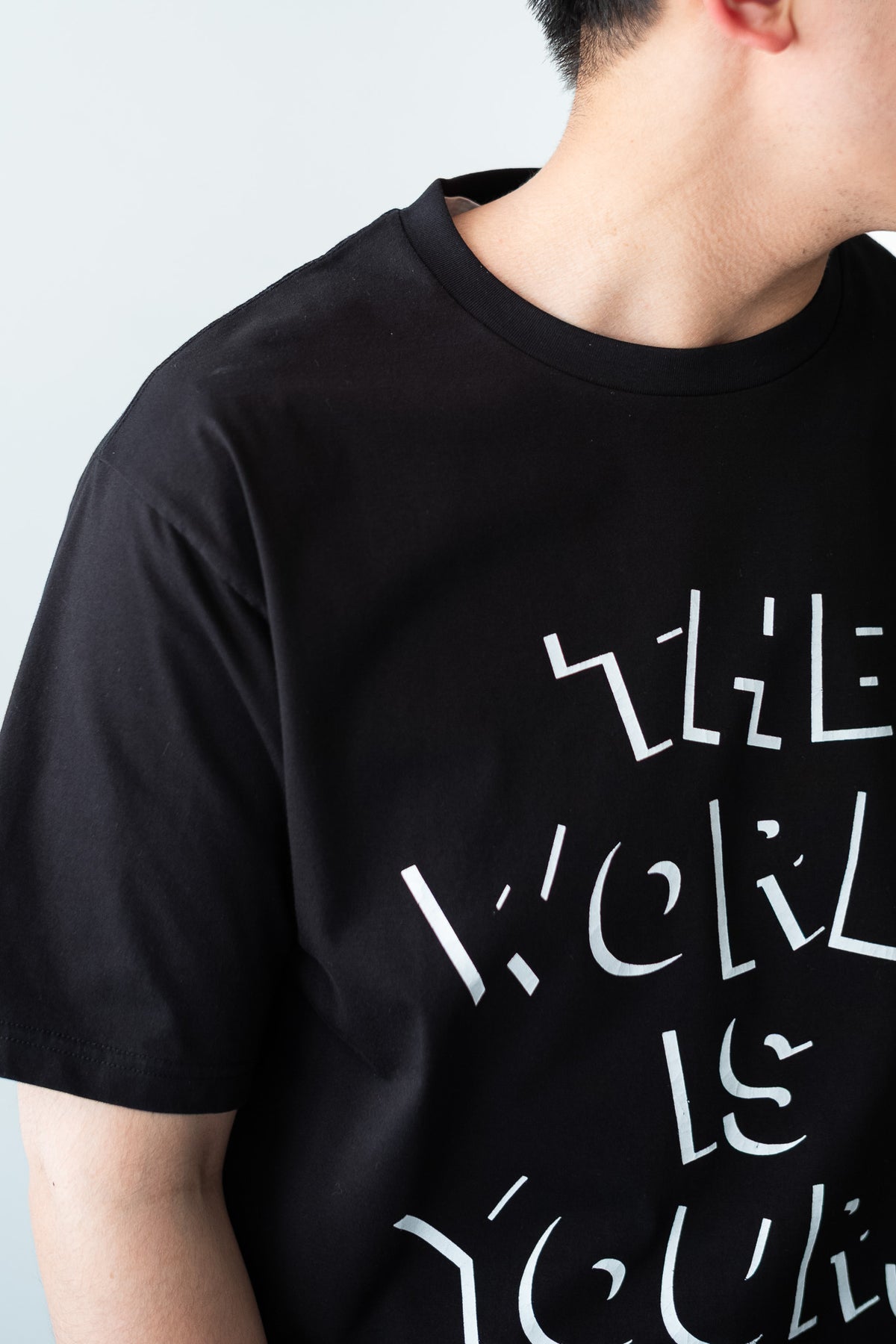 WORLD IS YOURS Tee - Cartoon Letter 〈BLACK〉