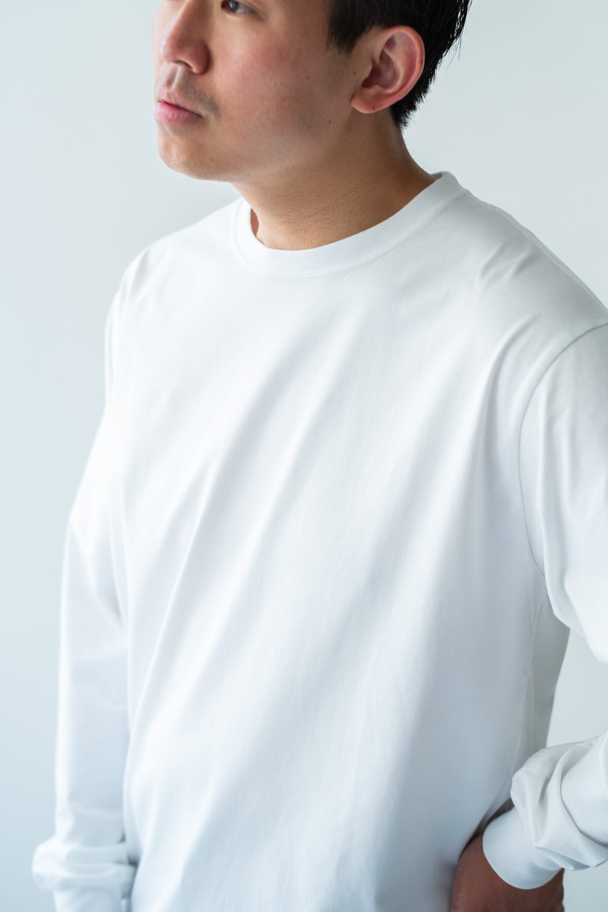 Essential L/S Tee 〈WHITE〉
