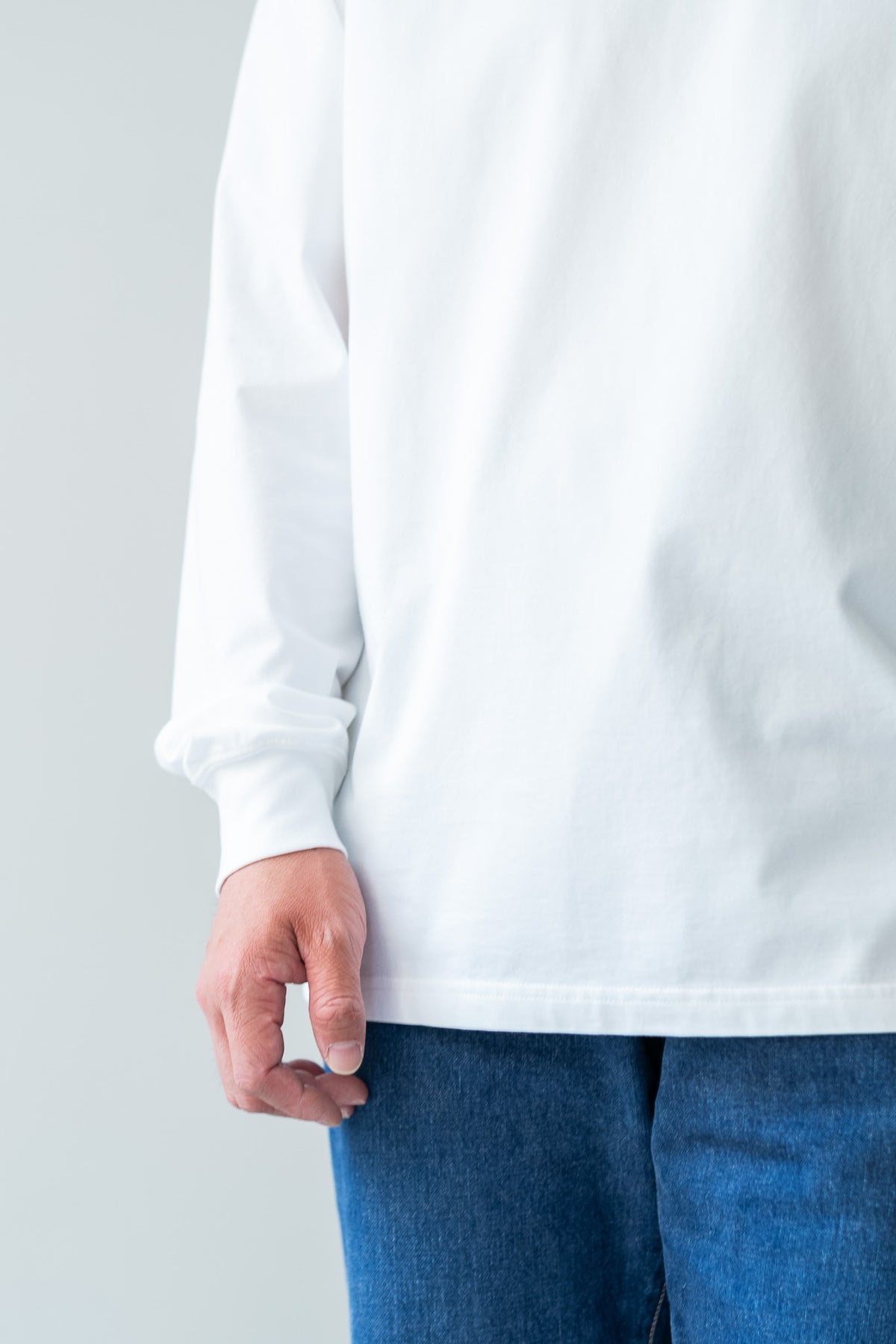 Essential L/S Tee 〈WHITE〉