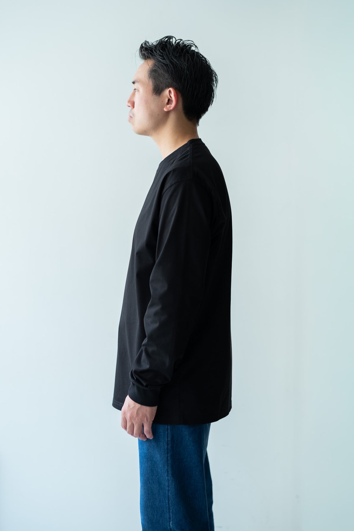 Essential L/S Tee 〈BLACK〉