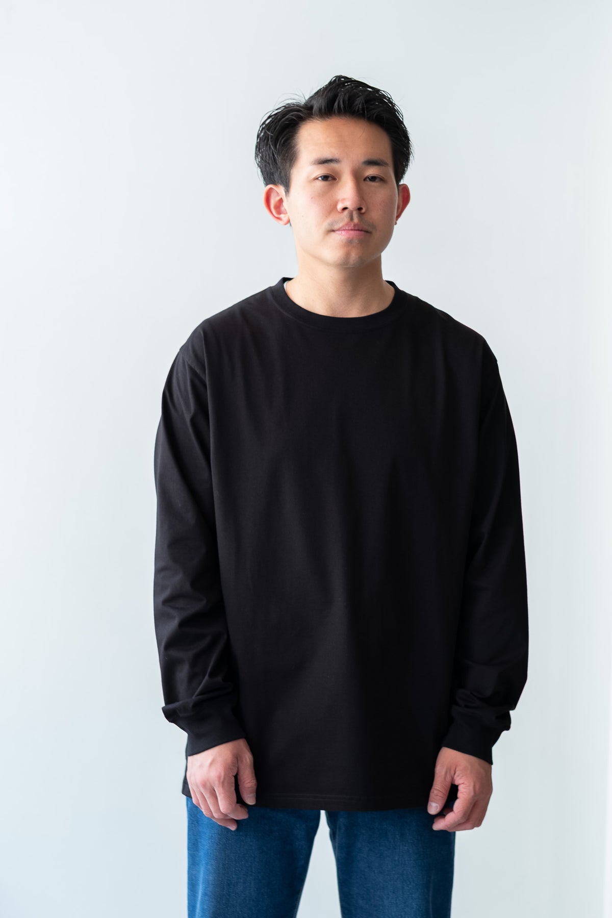 Essential L/S Tee 〈BLACK〉