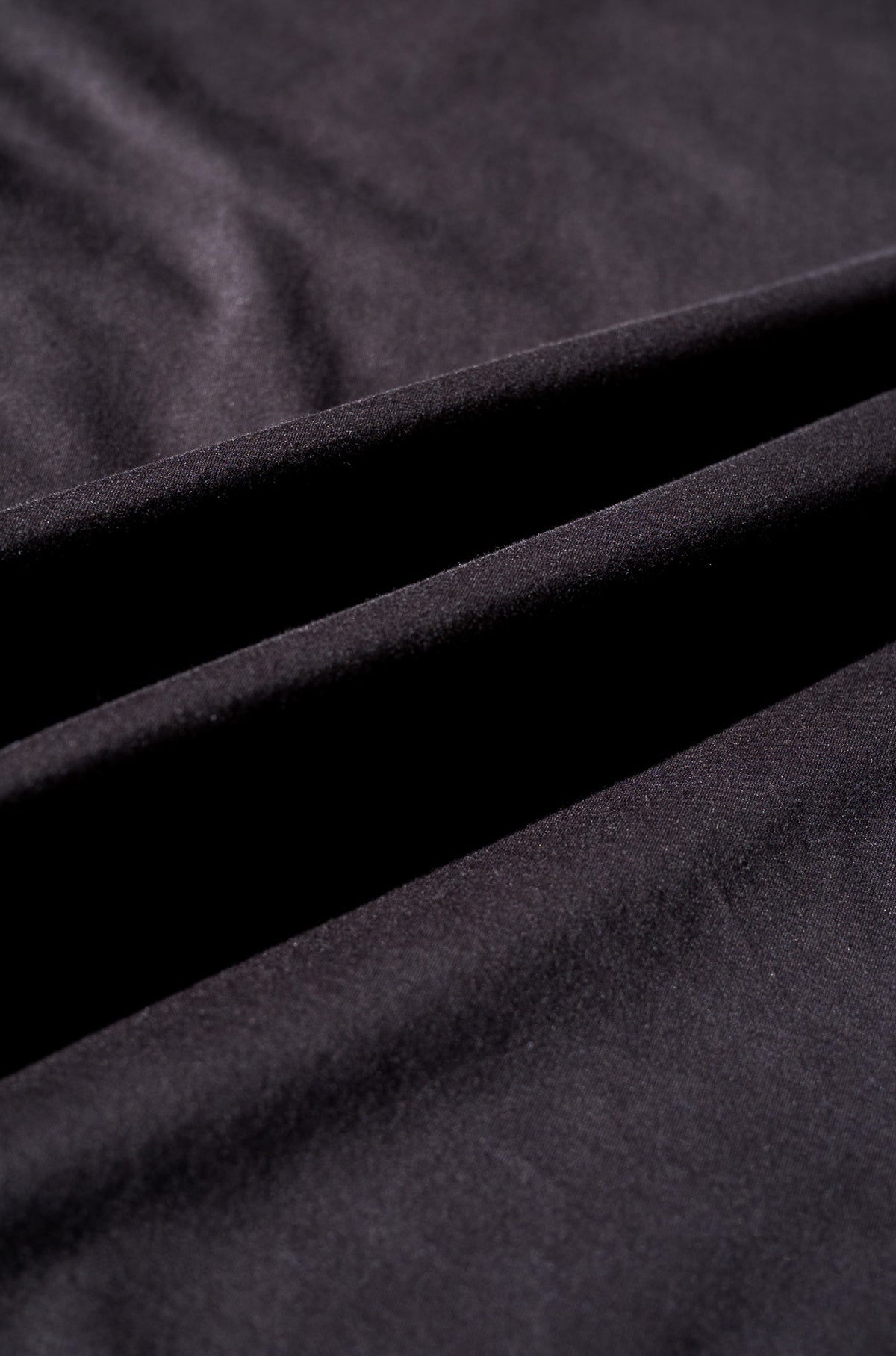 Essential S/S Tee 〈BLACK〉