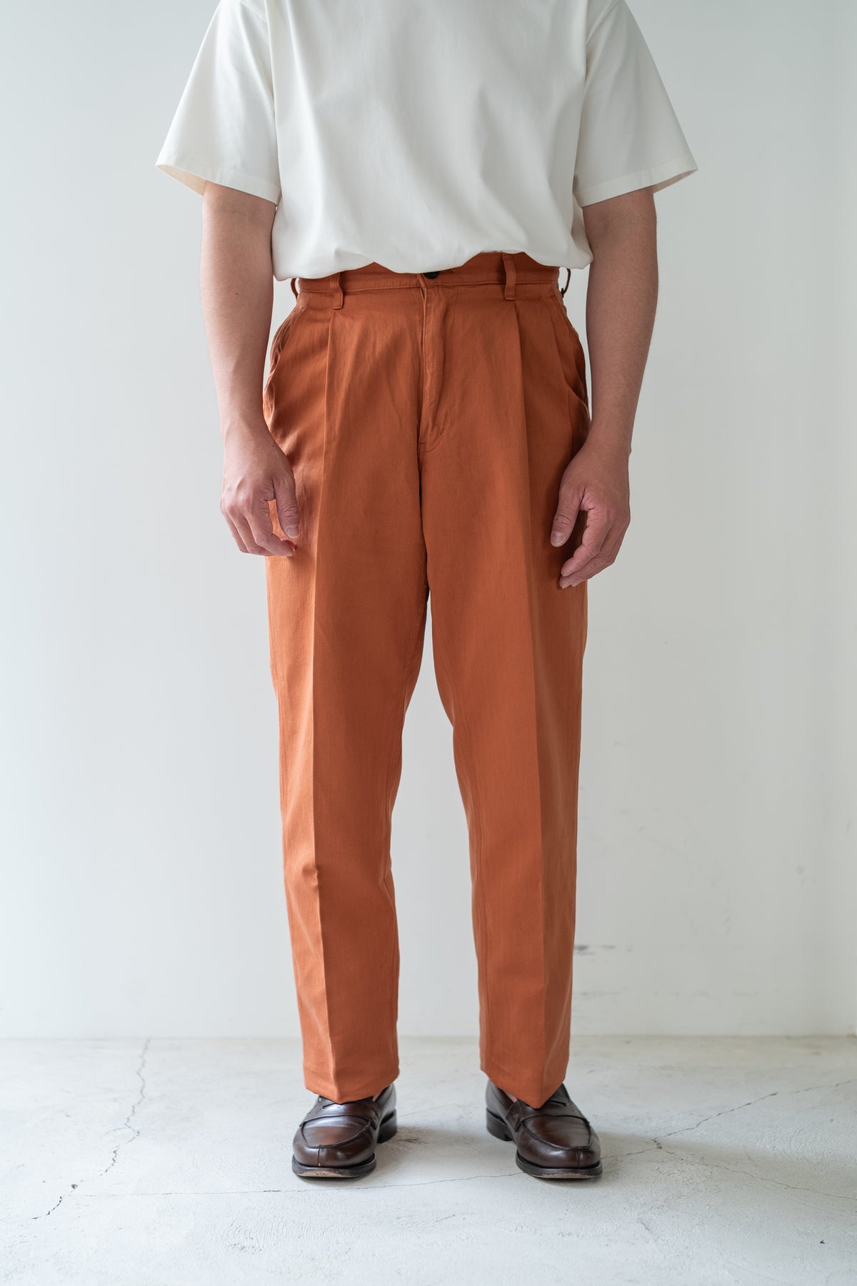 Satin Herringbone Trousers 〈SIERRA〉