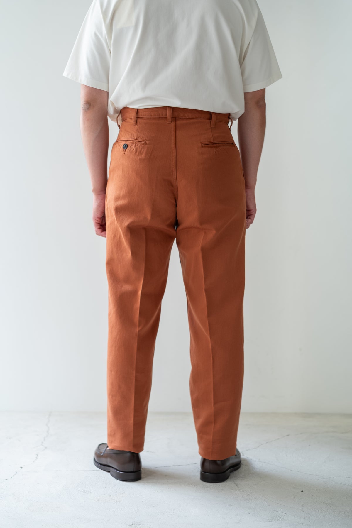 Satin Herringbone Trousers 〈SIERRA〉