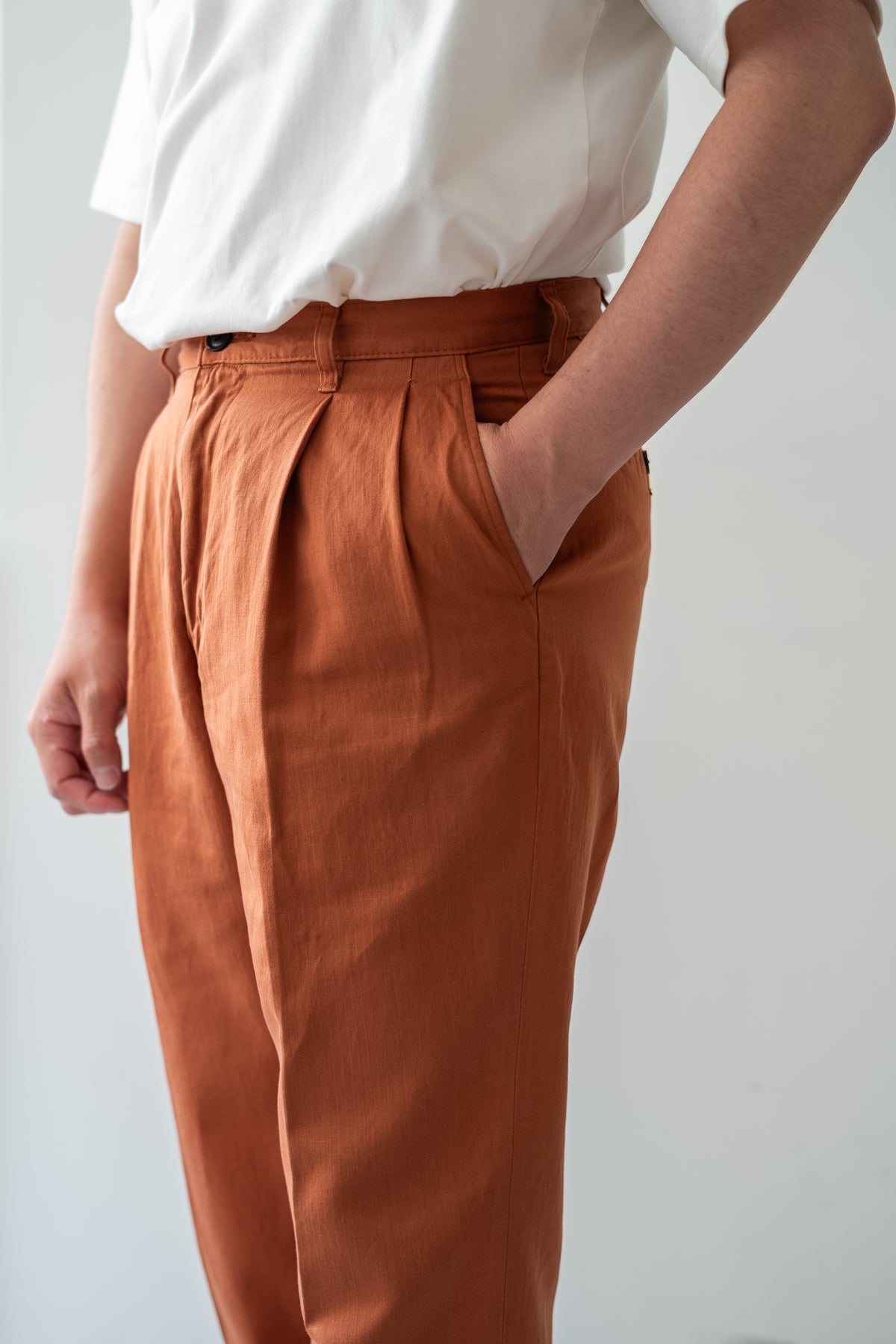 Satin Herringbone Trousers 〈SIERRA〉