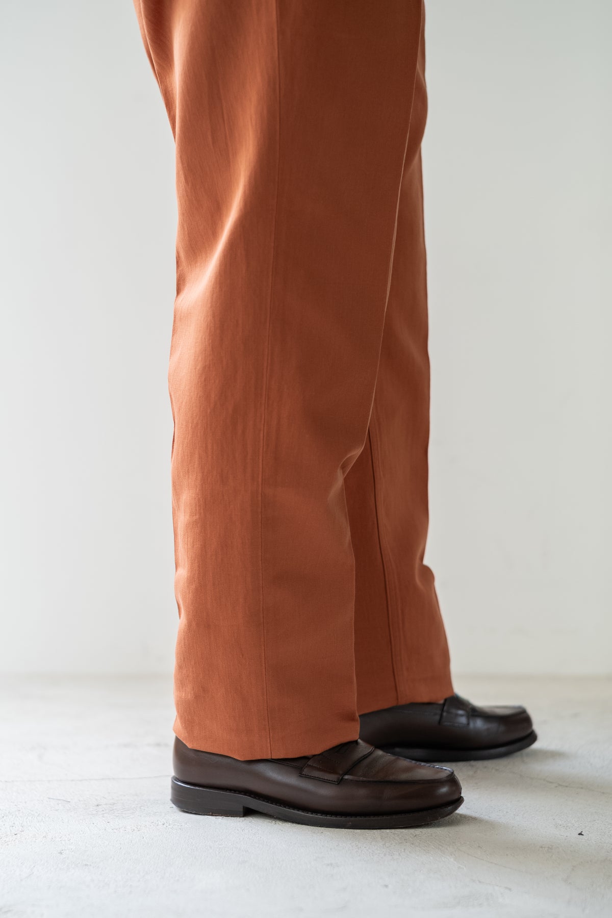 Satin Herringbone Trousers 〈SIERRA〉
