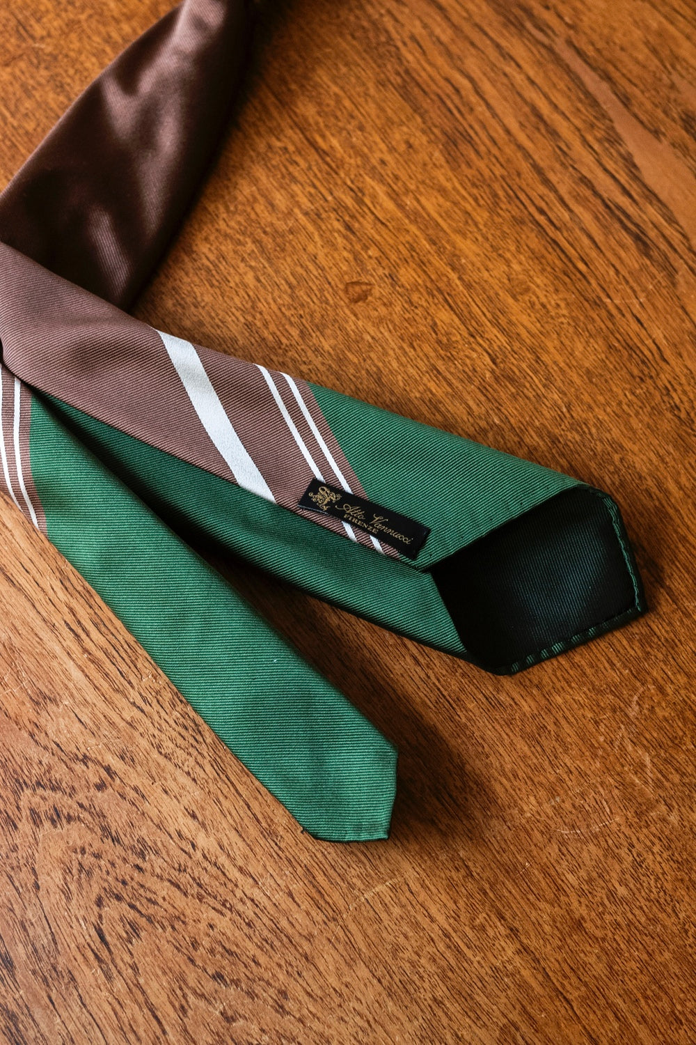 Panel Border Sette Pieghe Tie 〈BROWN × GREEN〉