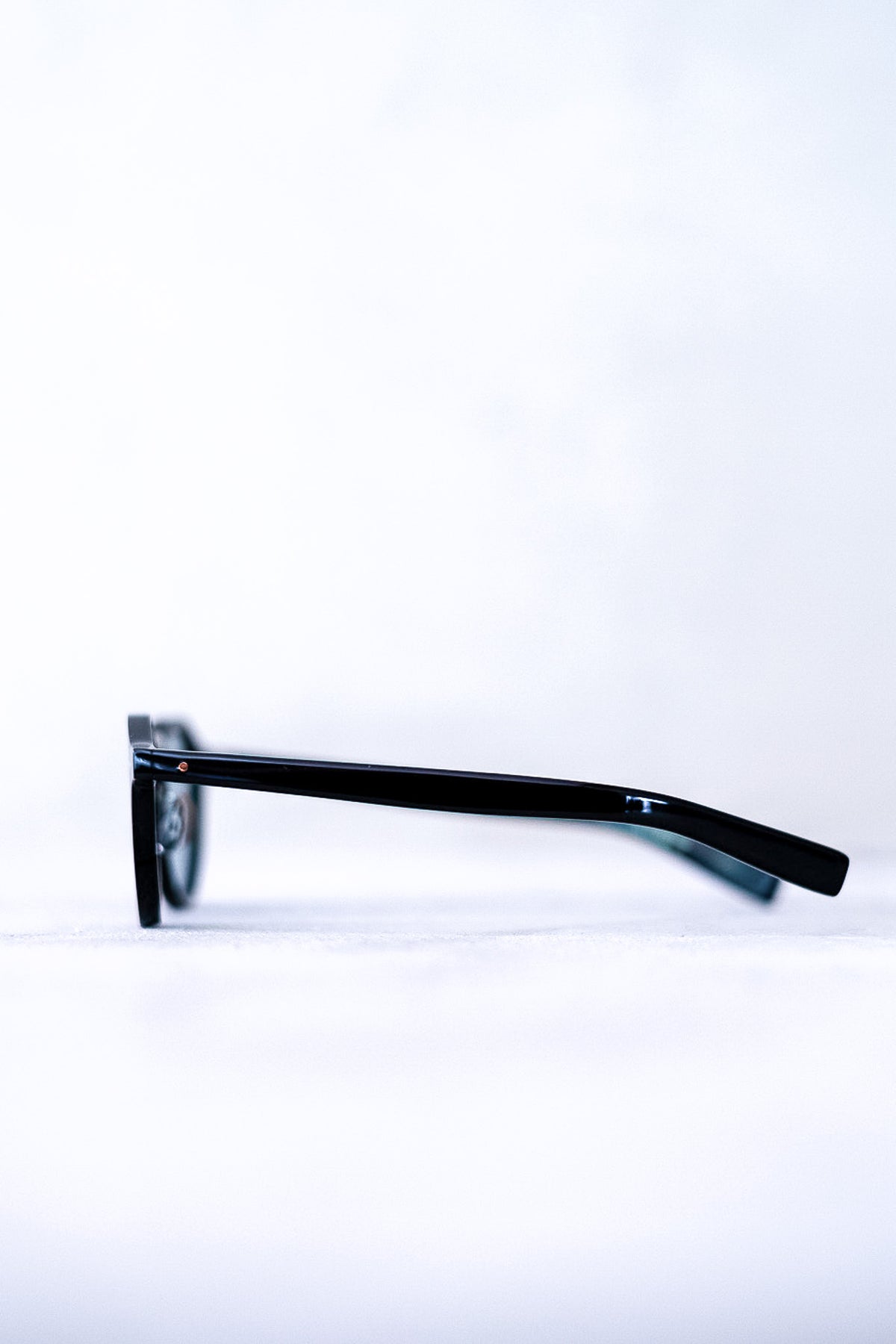 358 〈BLACK-BLU〉