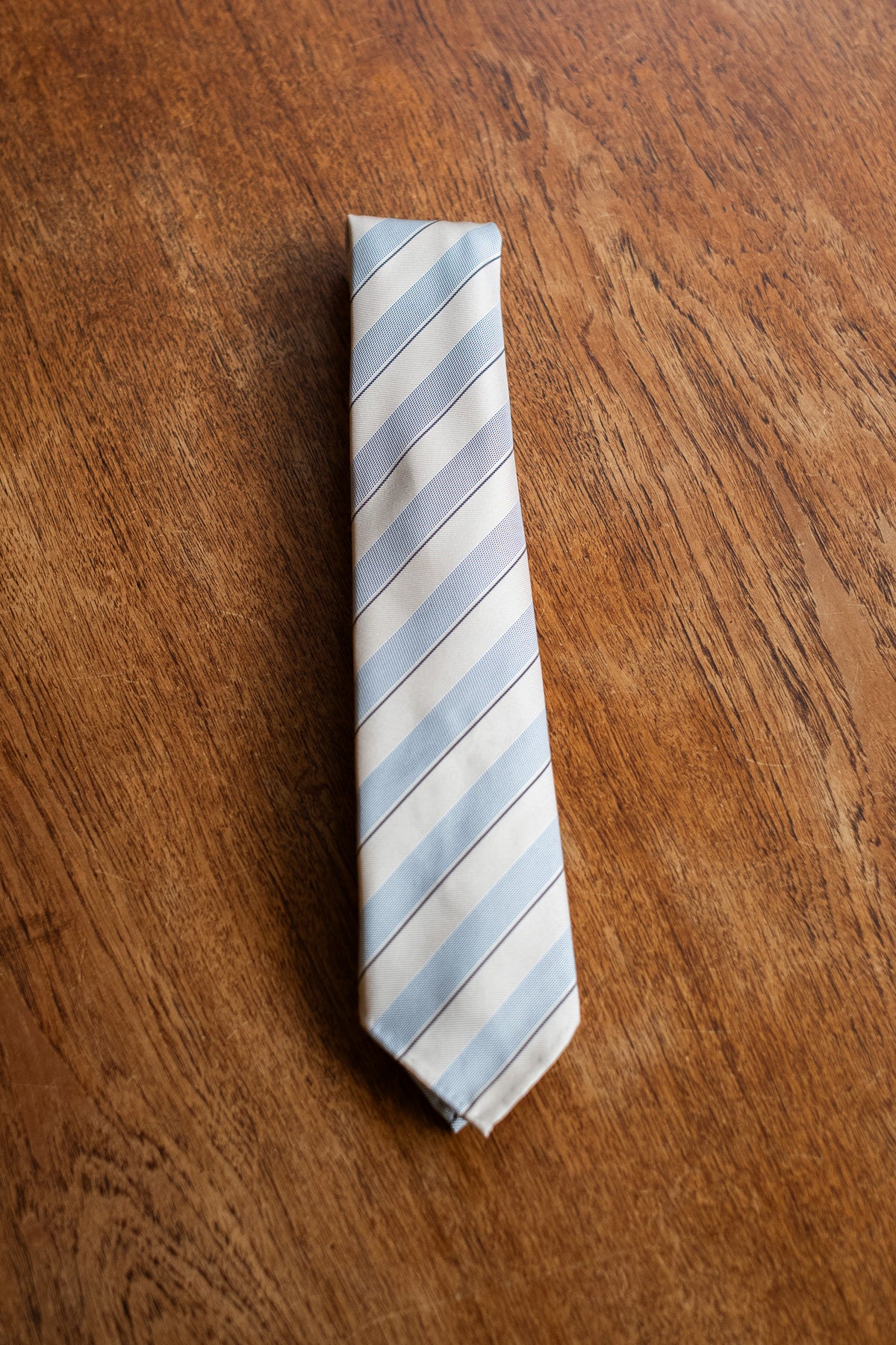 Border Sette Pieghe Tie 〈BEIGE〉