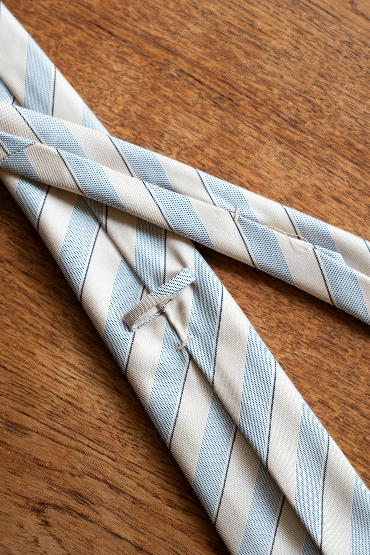 Border Sette Pieghe Tie 〈BEIGE〉