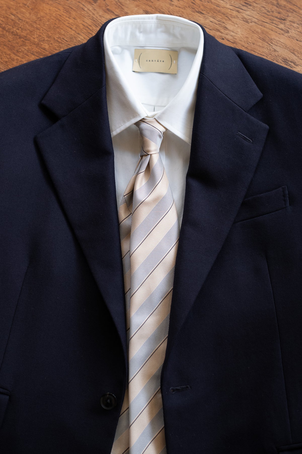Border Sette Pieghe Tie 〈BEIGE〉