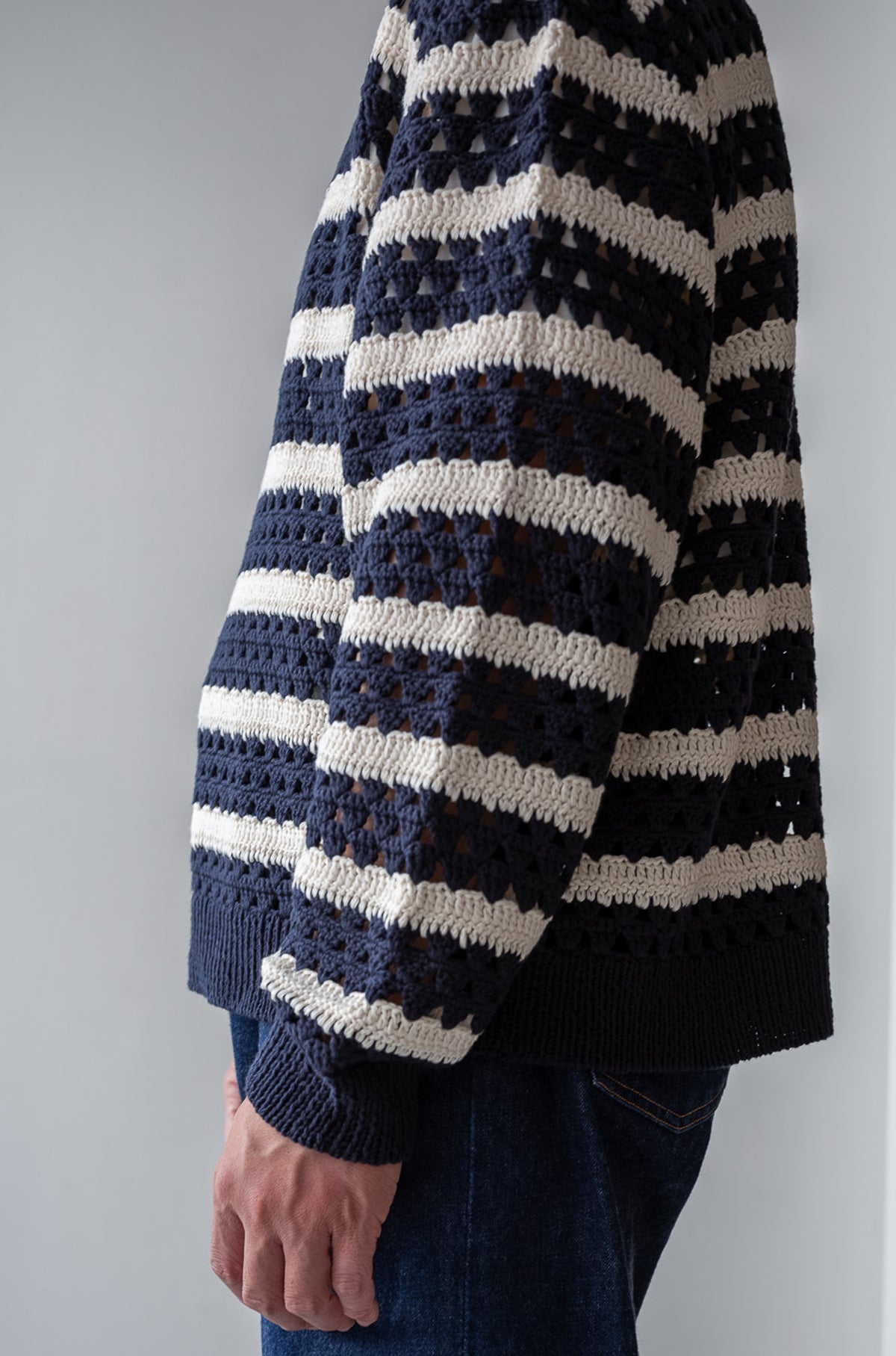 Crochet Horizontal Stripe Pullover 〈NAVY × MILK〉