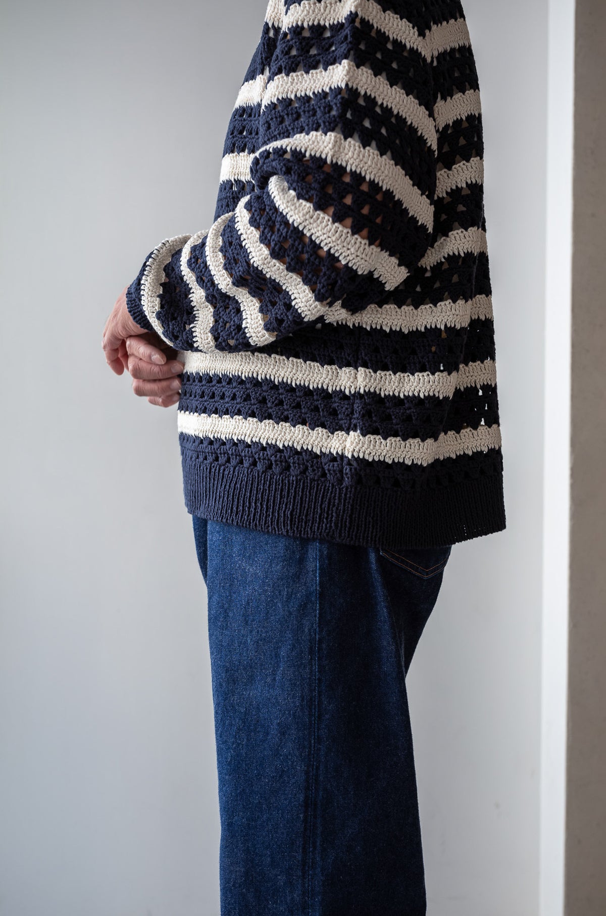 Crochet Horizontal Stripe Pullover 〈NAVY × MILK〉
