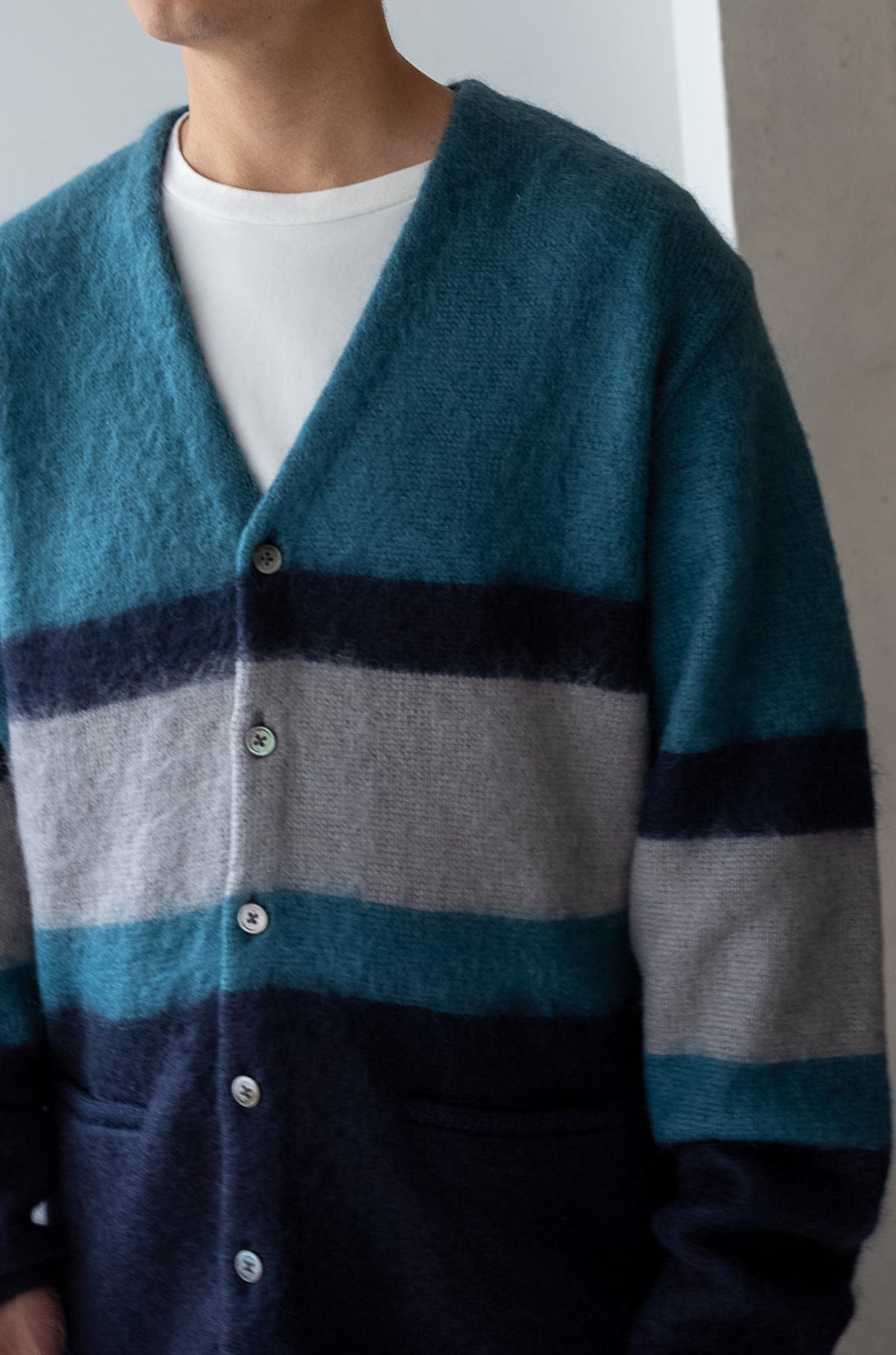 Stupid Shaggy Panel Cardigan〈NAVY BASE〉