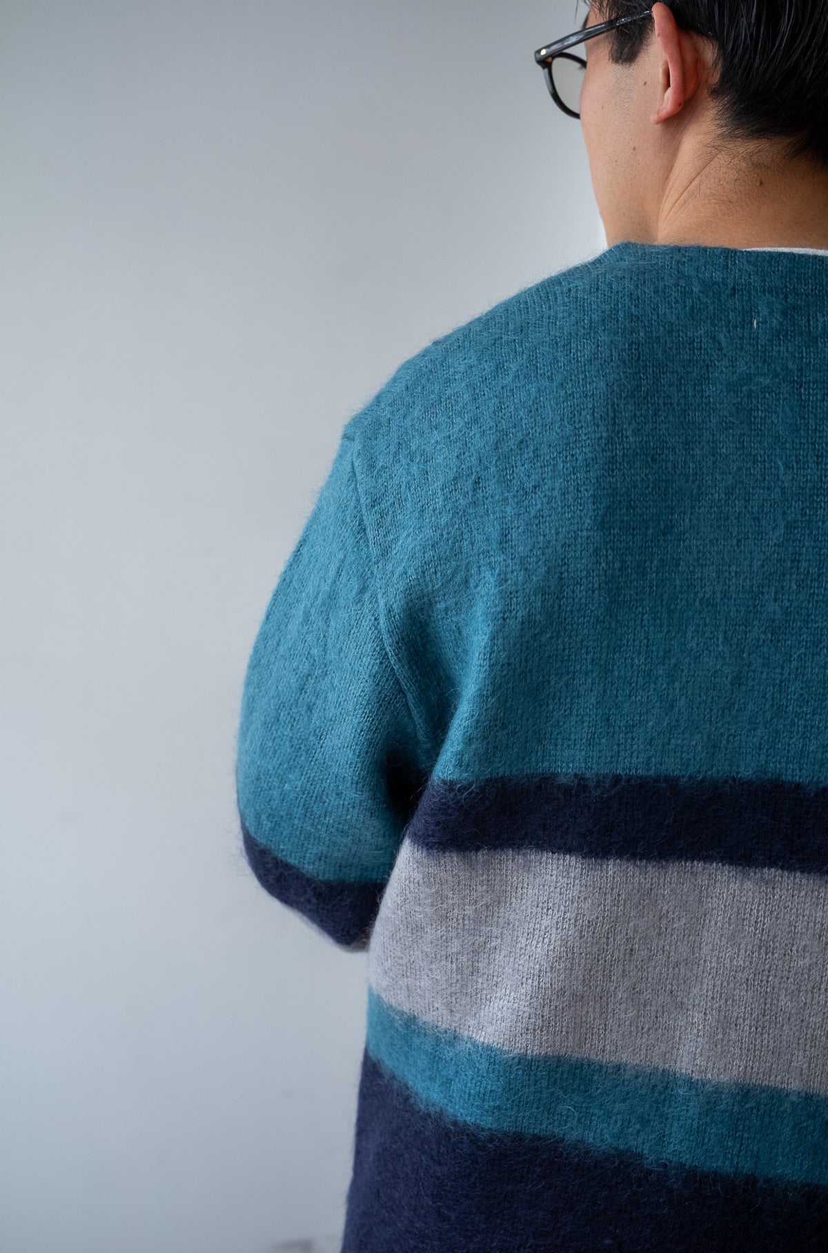 Stupid Shaggy Panel Cardigan〈NAVY BASE〉