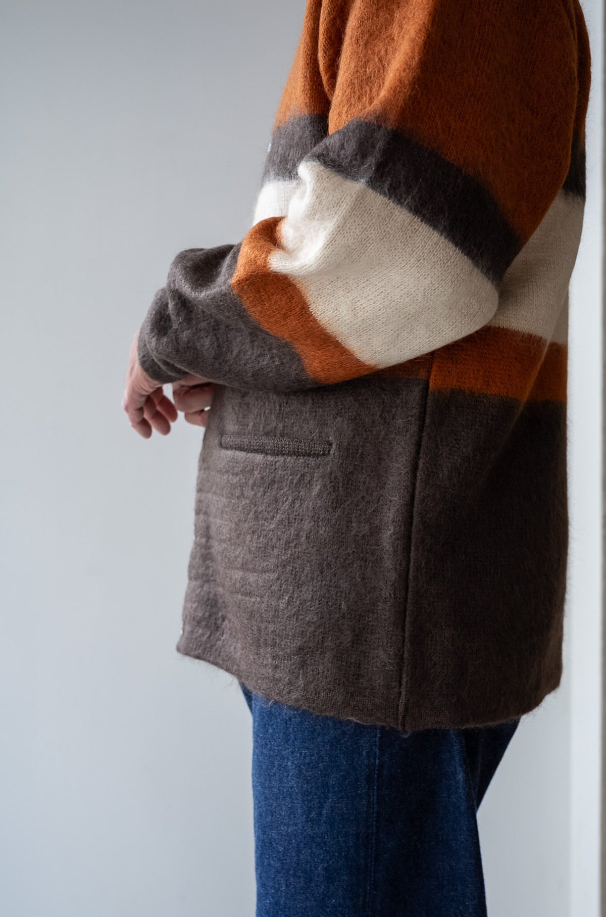 Stupid Shaggy Panel Cardigan 〈BROWN BASE〉