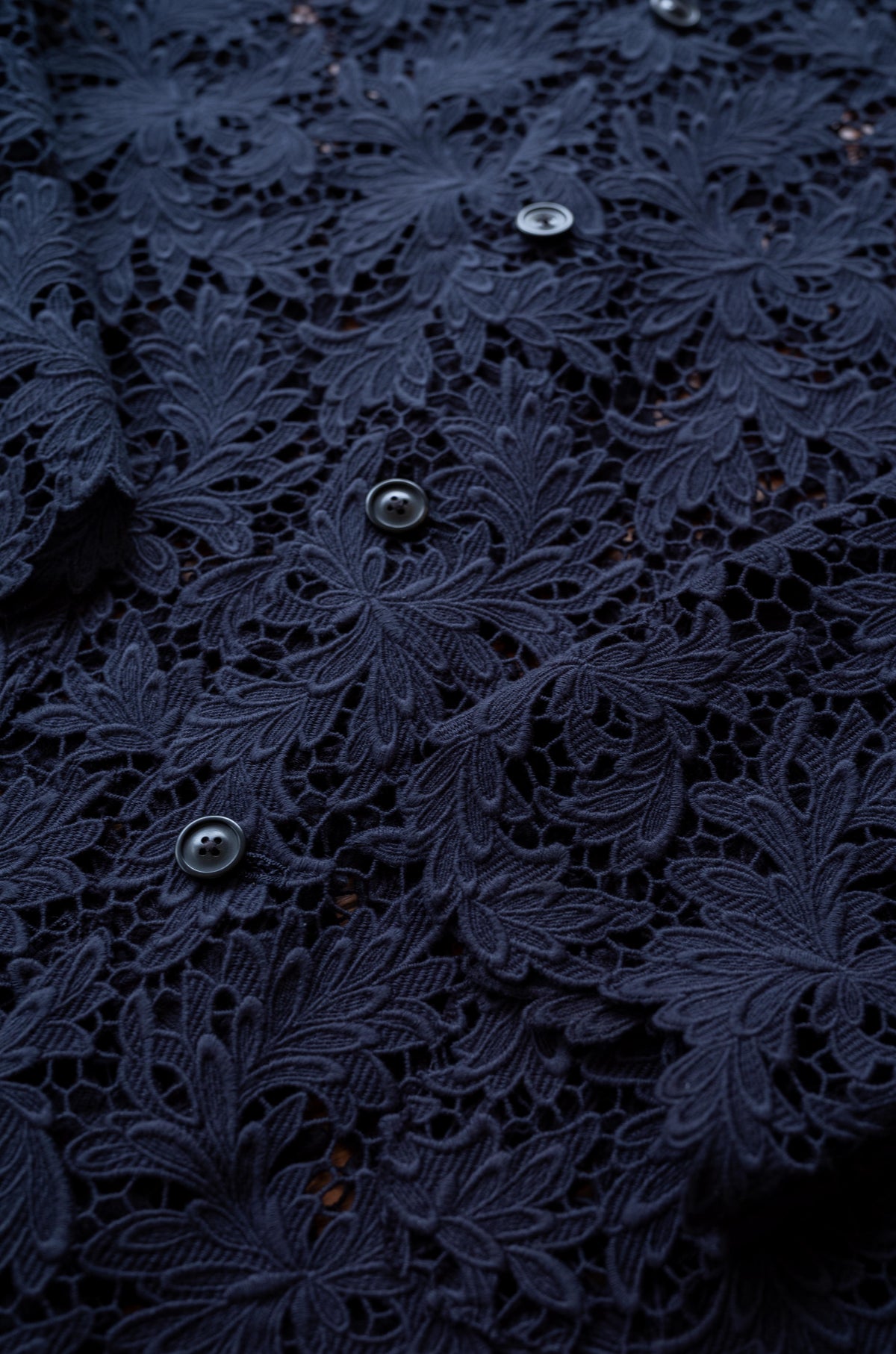 Feather Lace Blouson 〈NAVY〉