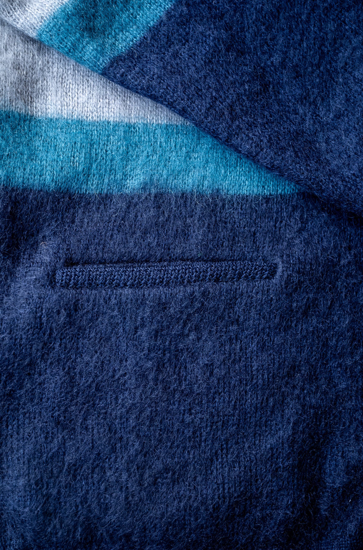 Stupid Shaggy Panel Cardigan〈NAVY BASE〉