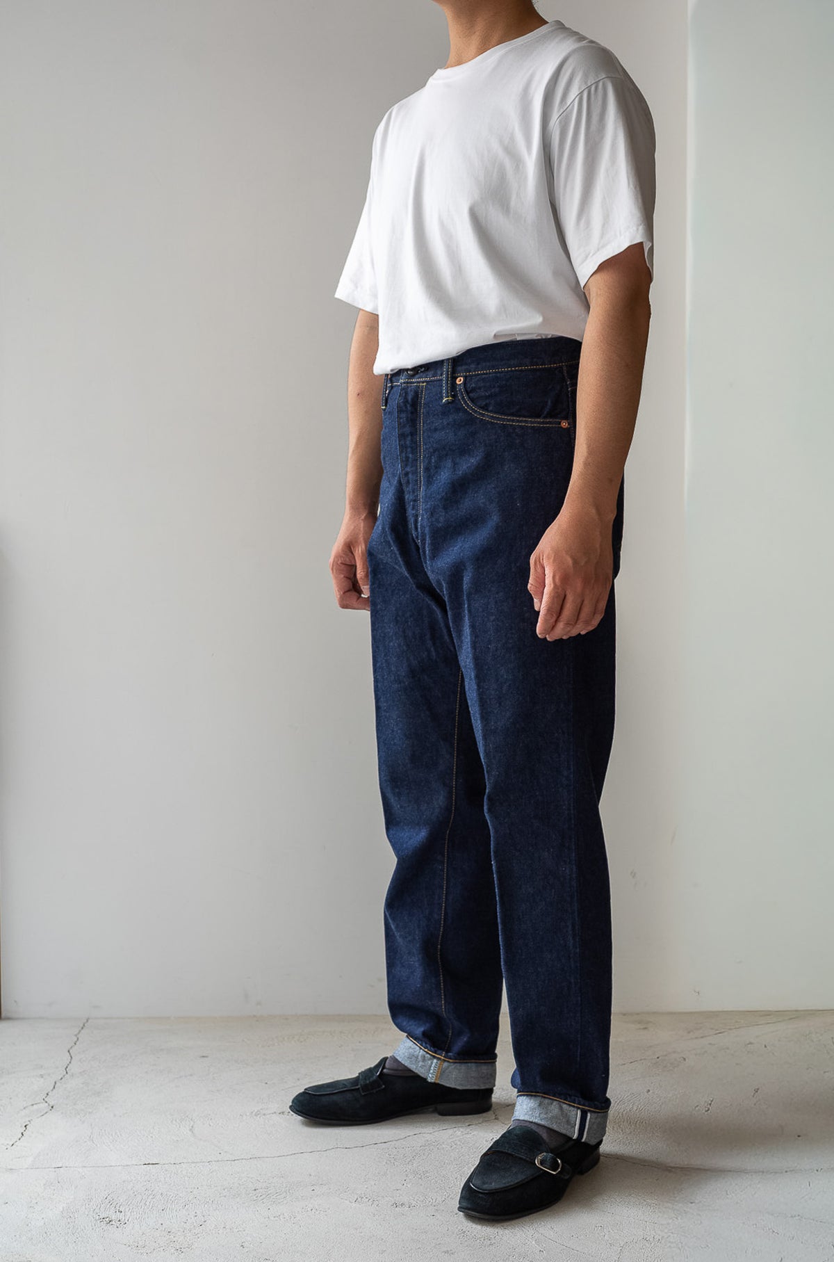 Denim Tapered Trousers 〈INDIGO〉